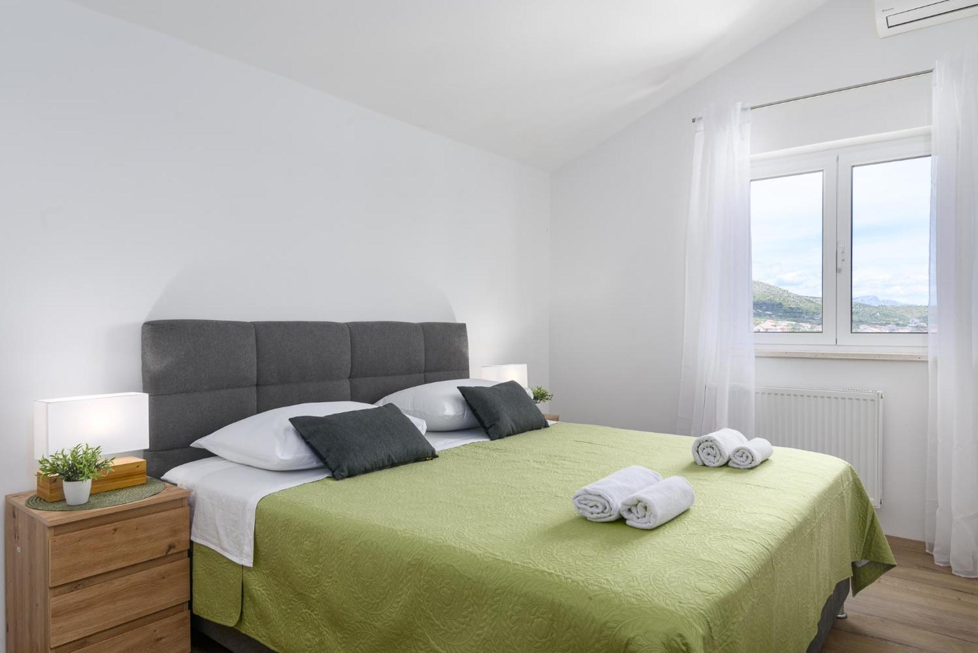 Apartments Eva Trogir Exteriör bild