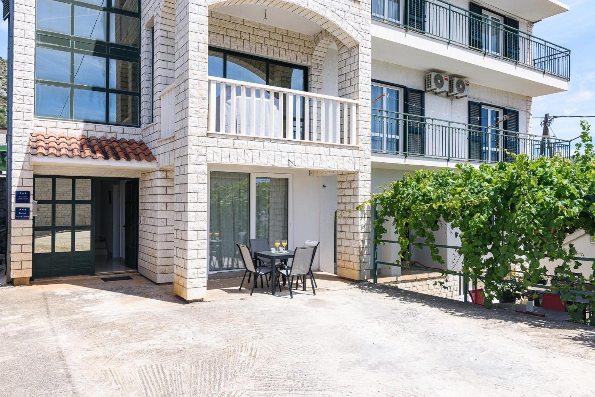 Apartments Eva Trogir Exteriör bild