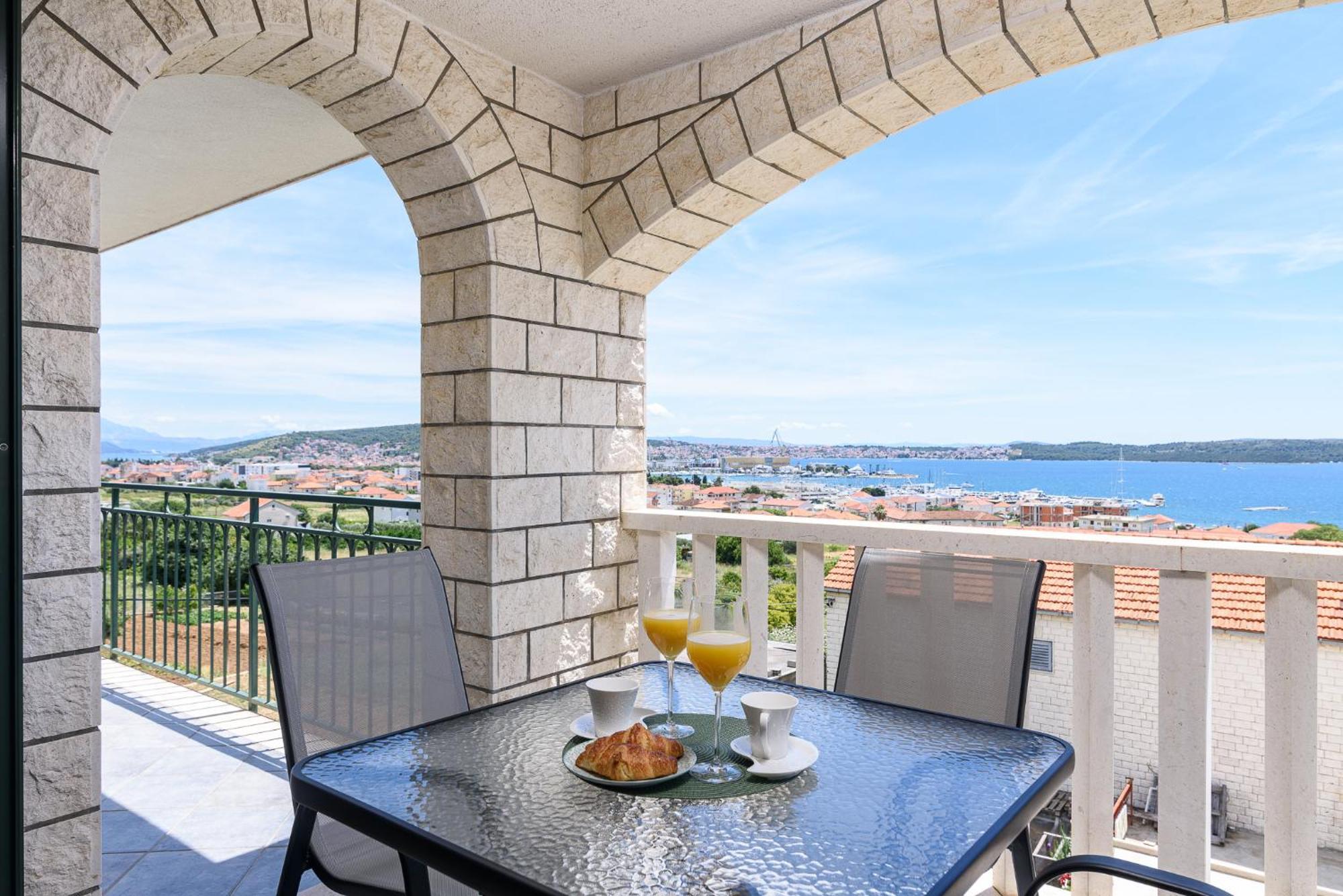 Apartments Eva Trogir Exteriör bild